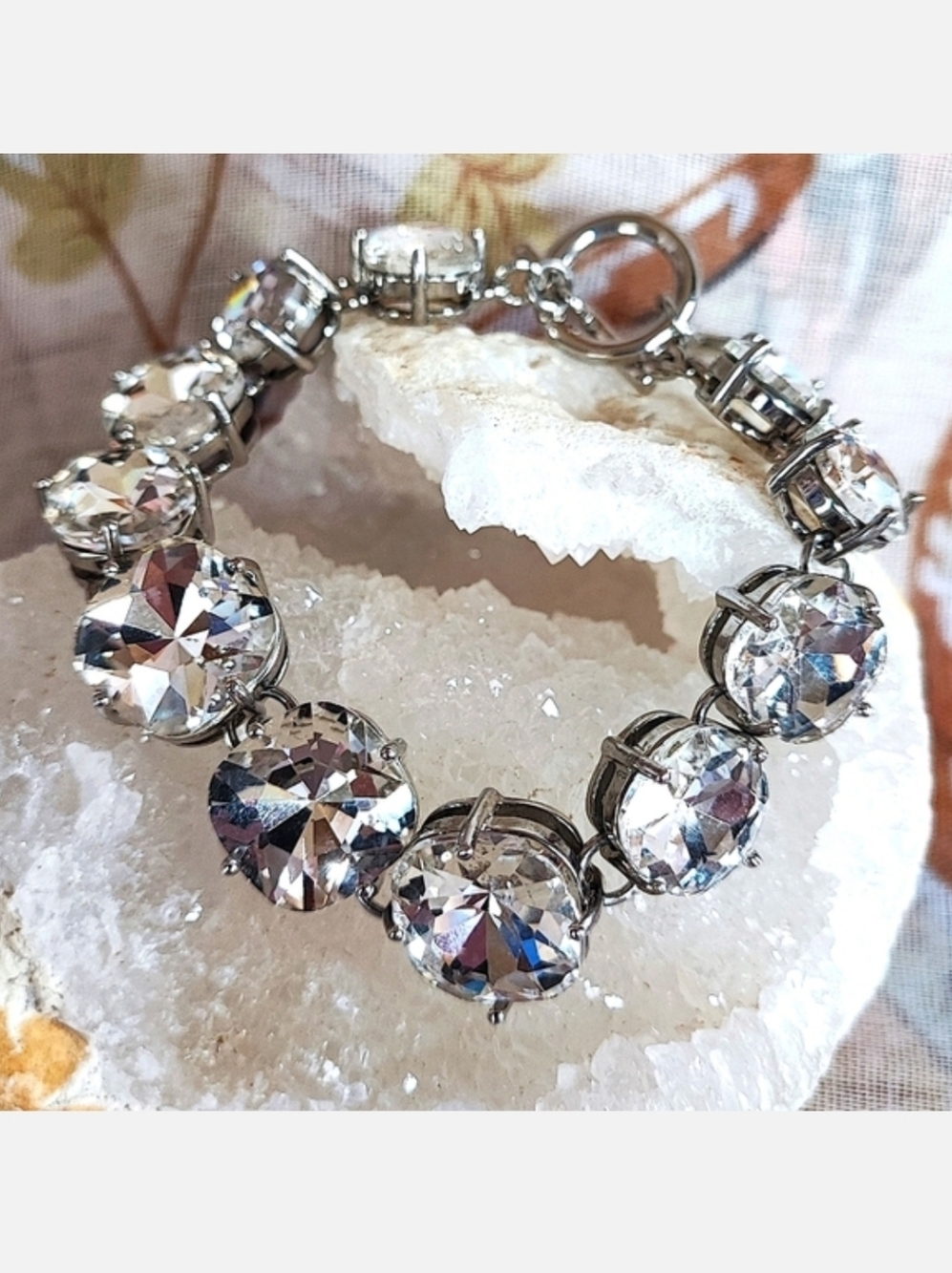 Crystal Clear Graduated Bling Thick Rhinestone Silver Tone Toggle Bracelet NEW